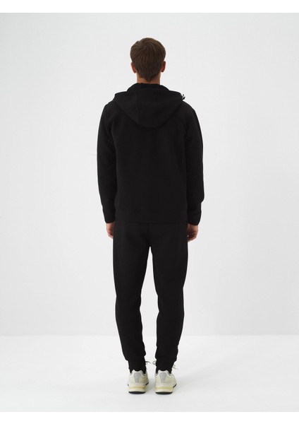 Erkek Siyah Pamuk Dokulu Regular Fit Sweatmont indirimleri