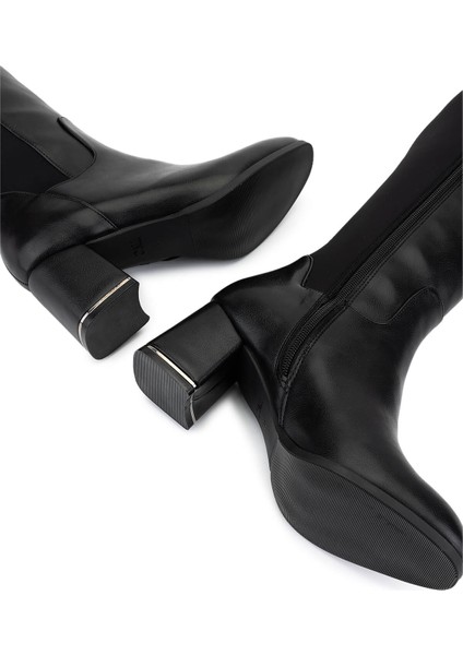 Kadın Suni Deri Siyah Topuklu Çizme 889 9201 Bn Czm SK25-26 Sıyah fırsatları