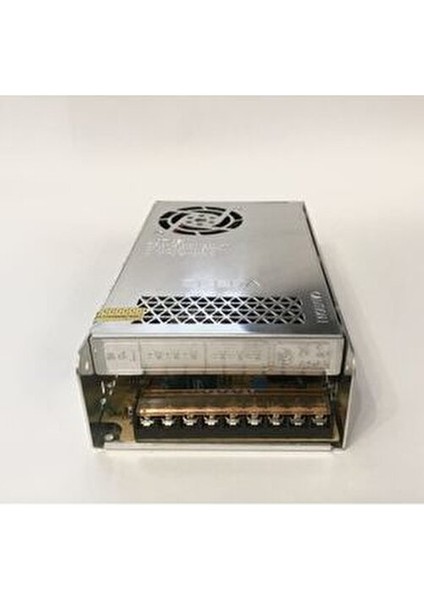 500 Watt 12 Volt Adaptör Metal Kasa Soğutmalı 40 Amper Kamera ve LED Şerit Kullanımı İçin fiyatları