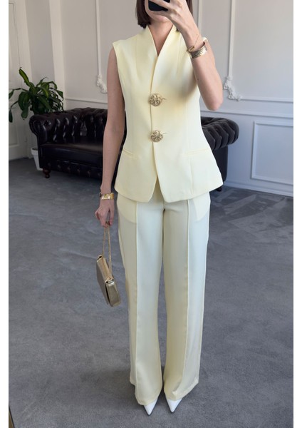 Gold Düğmeli Yelekli Tasarım Takım- Sarı