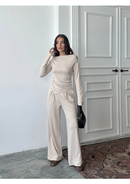 Bej Omuz Detaylı Büzgülü Modal Takım
