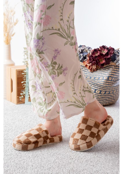 Sessiz Taban Kadın Terlik Kapalı Ev Terliği fiyatları