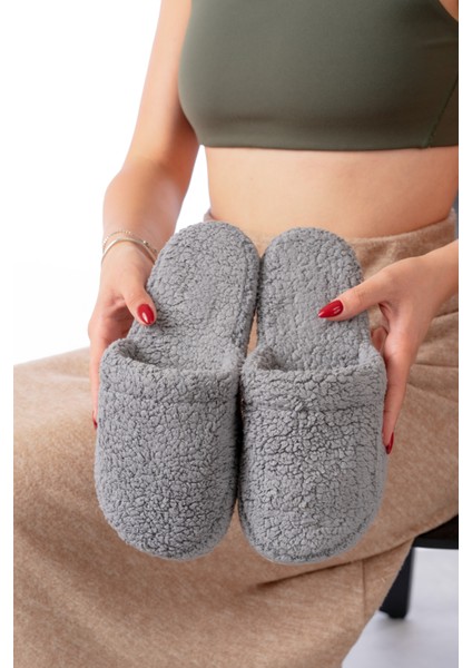 Kuzu Kumaş Yünlü Sessiz Taban Kadın Terlik Kapalı Ev Terliği