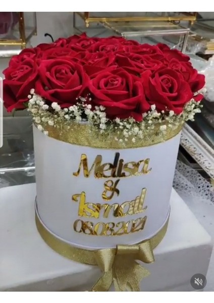 Silindir Kutuda Gerçek Görünümlü Yapay Kadife Gül Kız Isteme Buketi Hediyelik Çiçek