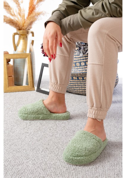 Kuzu Kumaş Yünlü Sessiz Taban Kadın Terlik Kapalı Ev Terliği modelleri