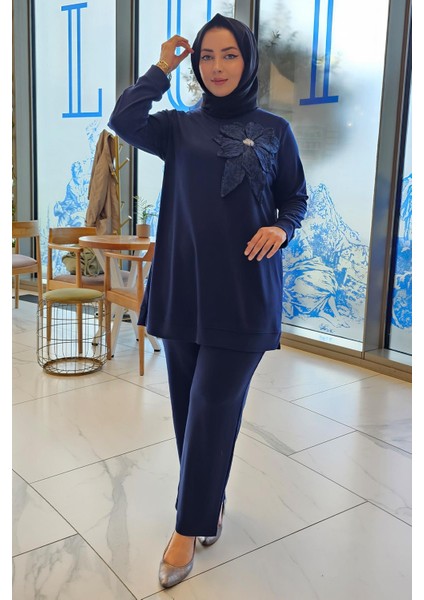 Kadın Dikme Çiçek Detaylı Tesettür Takım fırsatları