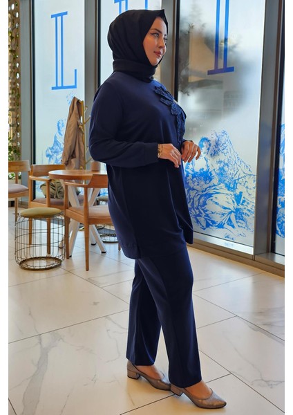 Kadın Dikme Çiçek Detaylı Tesettür Takım indirimleri