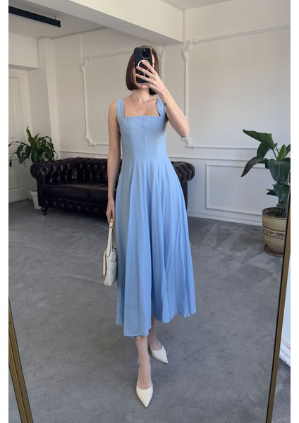 Sırtı Gipeli Askılı Özel Seri Elbise- Mavi