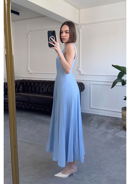 Sırtı Gipeli Askılı Özel Seri Elbise- Mavi