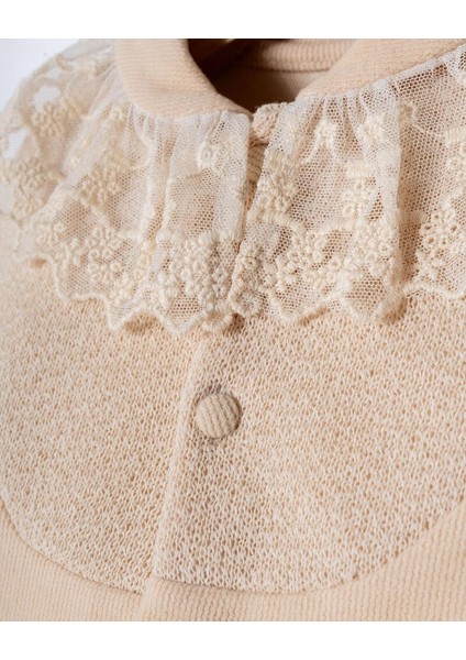 4447MN Kız Bebek Dantelli Pelerinli 3'lü Takım modelleri