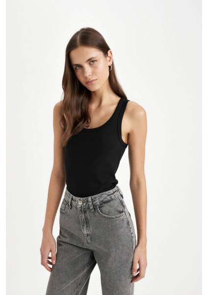 Slim Fit Dar Kesim U Yaka Basic Düz Ribana Atlet C9826AXNS modelleri