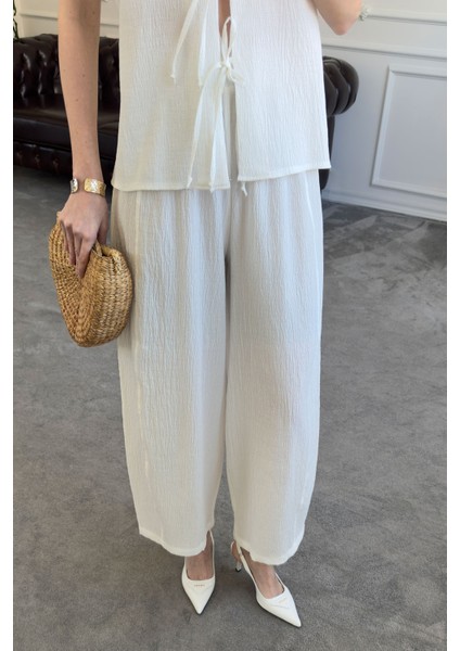 Kabartmalı Yelekli Tasarım Takım- Ekru