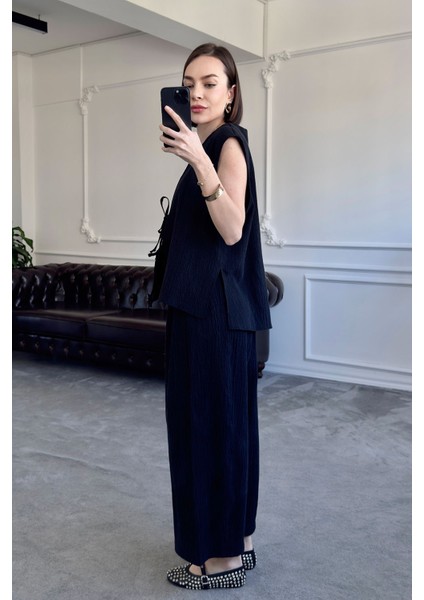 Kabartmalı Yelekli Tasarım Takım- Siyah