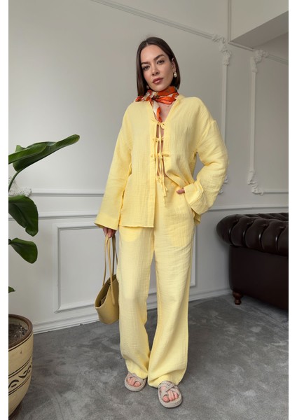 Önü Kurdeleli Müslin Takım- Sarı