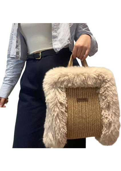 8560 El Yapımı Peluş Kürklü Model Tress Ip El Çantası / 24 cm x 27 cm