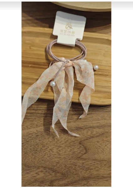 Kurdelalı Incili Fiyonk Toka