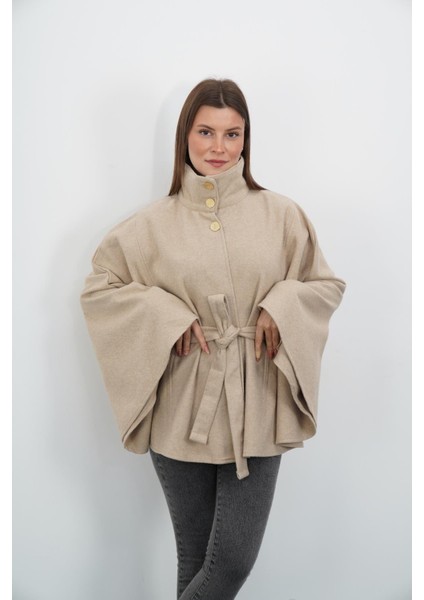 Dik Yaka Kuşaklı Kaşe Panço-Bej