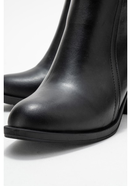 Kadın Sade Fermuarlı Bot Siyah Cilt modelleri