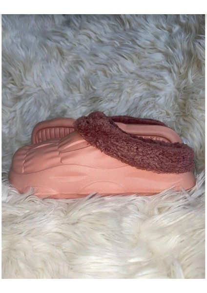Kadın Kaymaz Taban Ev Içi Peluş Terlik