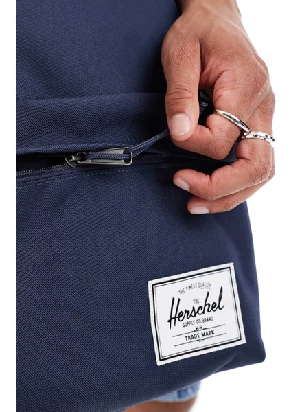 Classic Backpack Navy 26L Uisex (43CM x 32CM x 16,5cm) Sırt Çantası Lacivert fırsatları