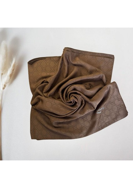 Geometrik Desenli Jakarlı Koyu Kahve Şal fiyatları