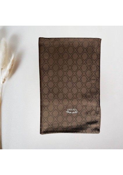 Geometrik Desenli Jakarlı Koyu Kahve Şal modelleri