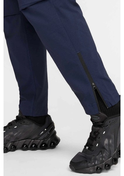 Sportswear Tech Woven Open-Hem Trousers Erkek Dokuma Eşofman Altı Lacivert fırsatları