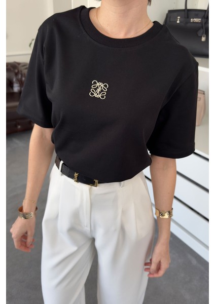 Bisiklet Yaka Metal Broşlu Orj Tshirt- Siyah indirimleri