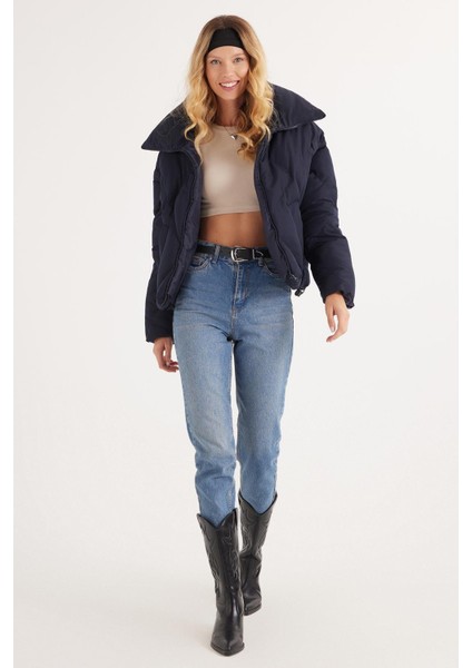 Kadın Oversize Geniş Kesim Şişme Dik Yaka Lacivert Mont fiyatları