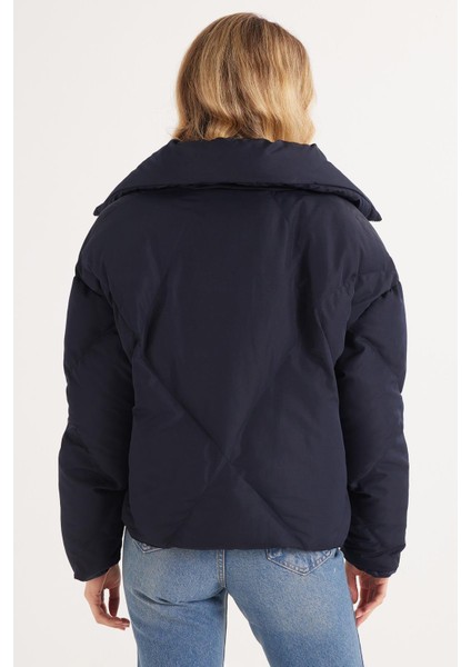 Kadın Oversize Geniş Kesim Şişme Dik Yaka Lacivert Mont