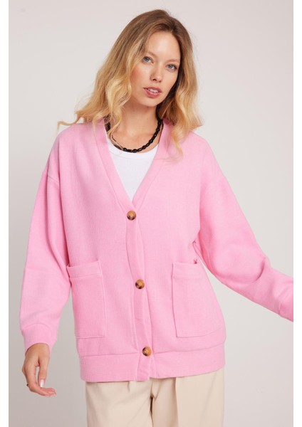 Kadın Relax Fit Rahat Kesim Örme Kumaş Çift Cepli V Yaka Pembe Hırka