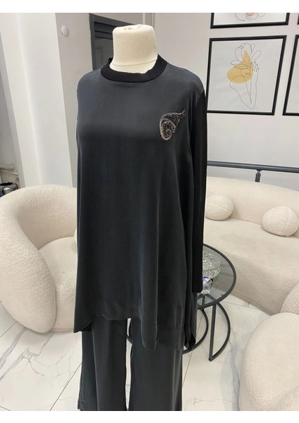 Kol Detaylı Siyah Takım fiyatları