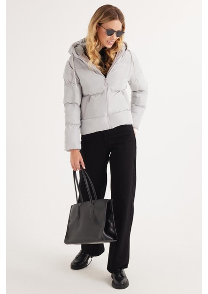 Kadın Regular Fit Klasik Kesim Kapüşonlu Şişme Gri Mont fiyatları