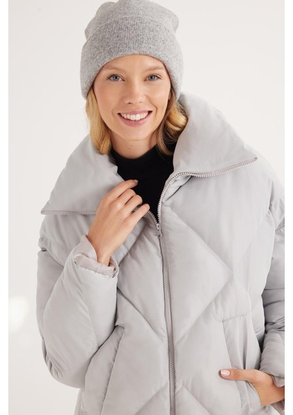 Kadın Oversize Geniş Kesim Şişme Dik Yaka Gri Mont fiyatları