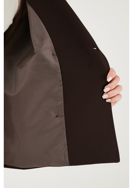 Regular Fit Kruvaze Yaka Düğmeli Astarlı Kısa Trençkot Bayan TRENÇKOT 6524955