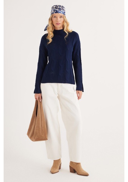 Kadın Regular Fit Klasik Kesim Yarım Balıkçı Yaka Örgü Desenli Lacivert Kazak fırsatları