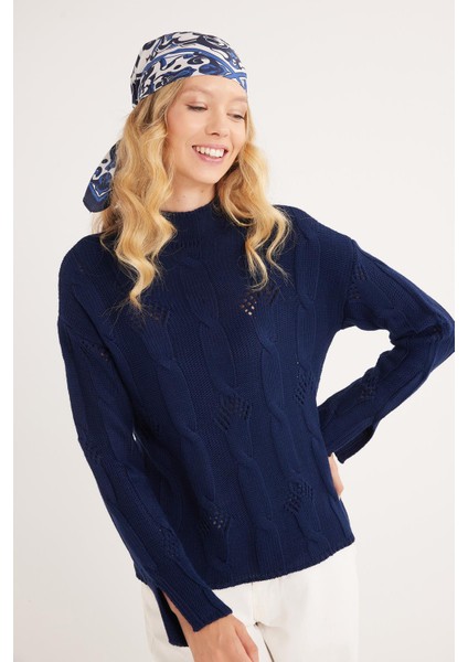 Kadın Regular Fit Klasik Kesim Yarım Balıkçı Yaka Örgü Desenli Lacivert Kazak indirimleri