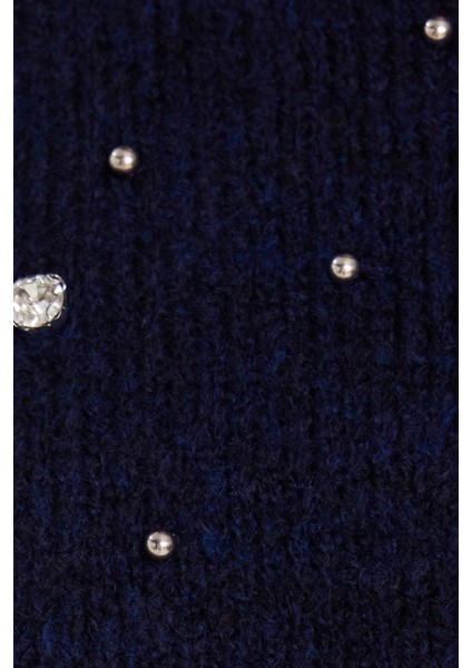 Kadın Slim Fit Dar Kesim Bisiklet Yaka Işlemeli Lacivert Kazak