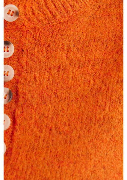 Kadın Oversize Geniş Kesim Düğmeli Yaka kiremit Kazak