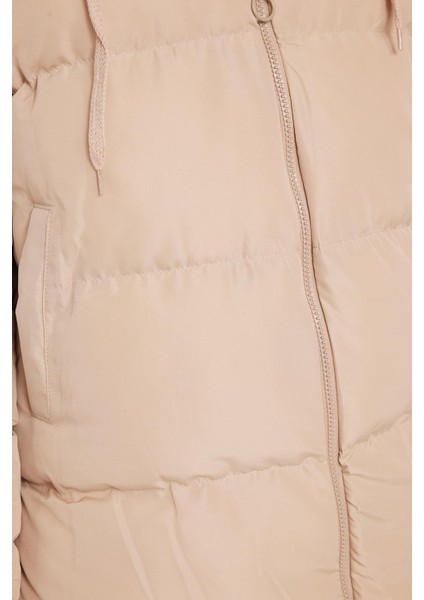 Kadın Relax Fit Rahat Kesim Su Geçirmez Kapüşonlu Camel Mont modelleri