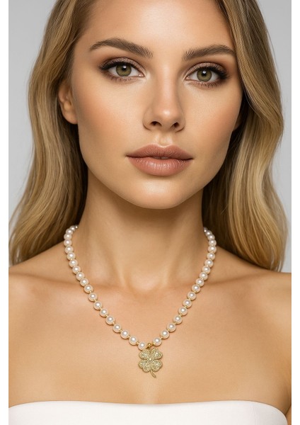 Premium Gerçek Inci & Altın Kaplama Yonca Uçlu Kolye