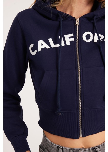 Kadın Slim Fit Dar Kesim Pamuklu Kapüşonlu Baskılı Lacivert Hırka fiyatları