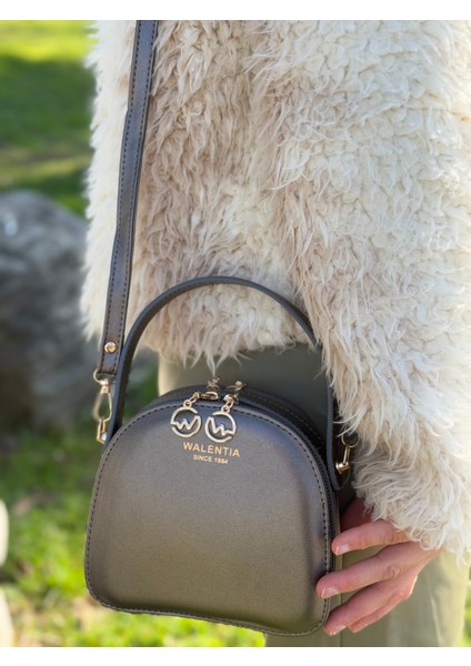 Nçs Bölmeli Ayarlanabilir Askılı Sade ve Şık Kutu Model Kadın Çapraz Omuz ve El Çantası Çantası modelleri