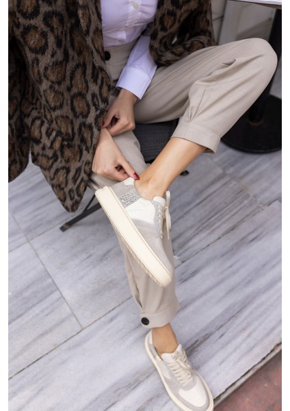 Zero Kadın Bej Gercek Deri Taş Detayli Deri Sneaker