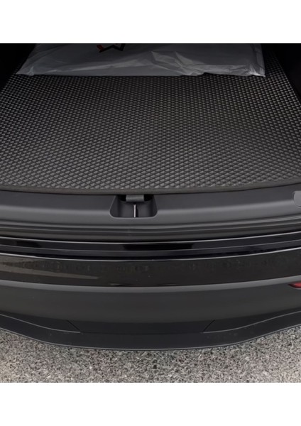 Tesla Model Y Uyumlu Araca Özel Bagaj Havuzu modelleri
