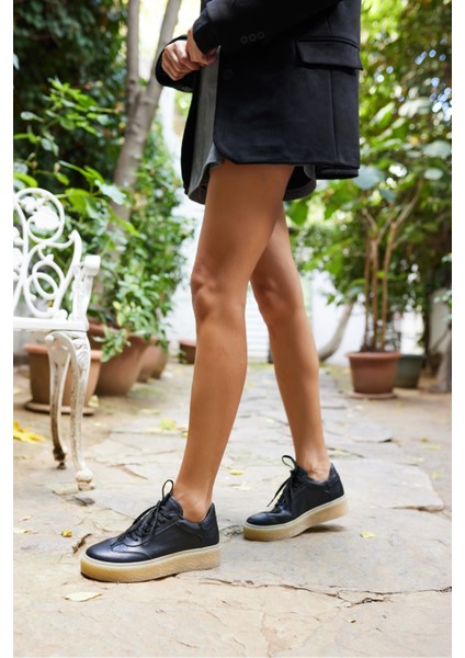 Alistar Kadın Lacivert Gecrek Deri Suet Bagcıkli Sneaker fırsatları