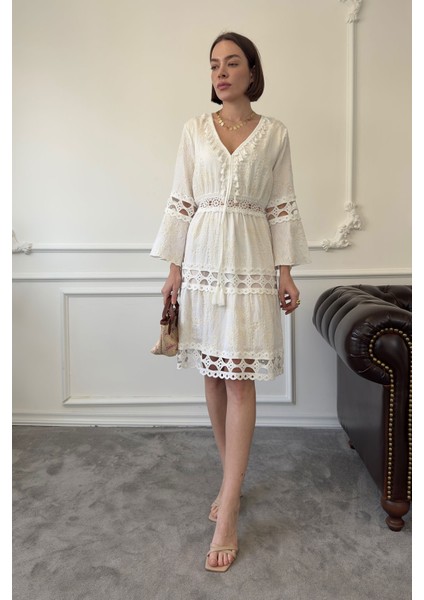 Beli Brodeli Nakışlı Elbise- Ekru