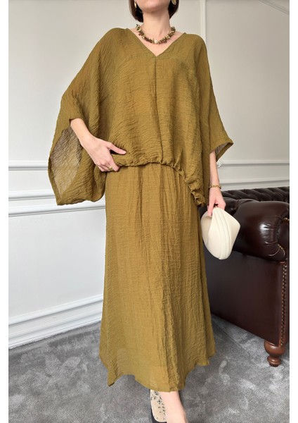 V Yaka Geniş Kol Etekli Takım- Oliv