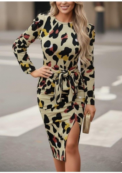 Kadın Uzun Kollu Yuvarlak Yaka Belden Kuşaklı Önden Yırtmaçlı Örme Krep Elbise