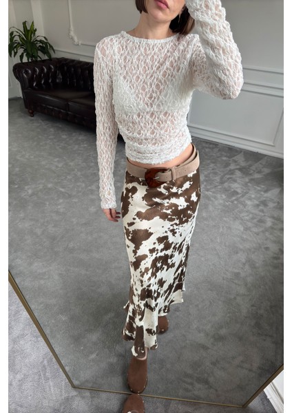 Benekli Tasarım Saten Etek- Kahverengi